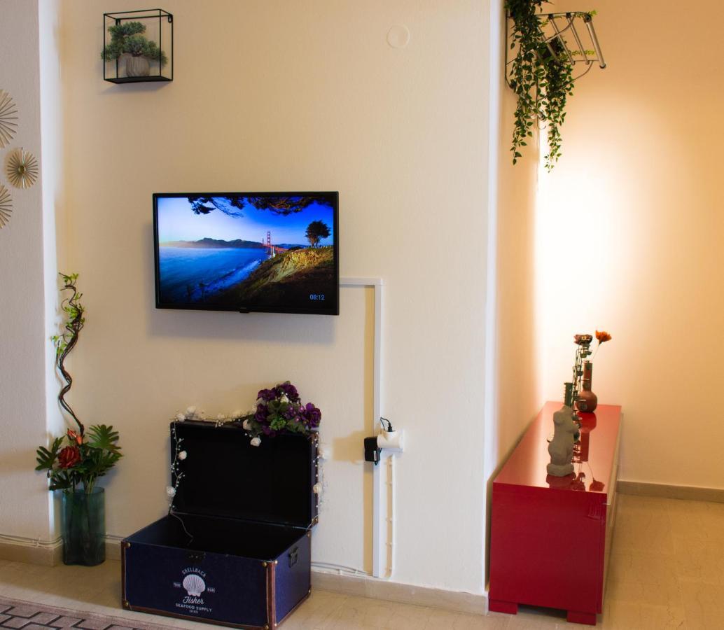 Ρetipe Penthouse Apartment With Spacious Balcony In Heraklion Center Экстерьер фото
